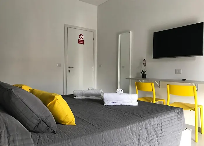 Dunant House 4*